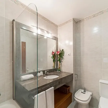 Ajuda Iii By An Island