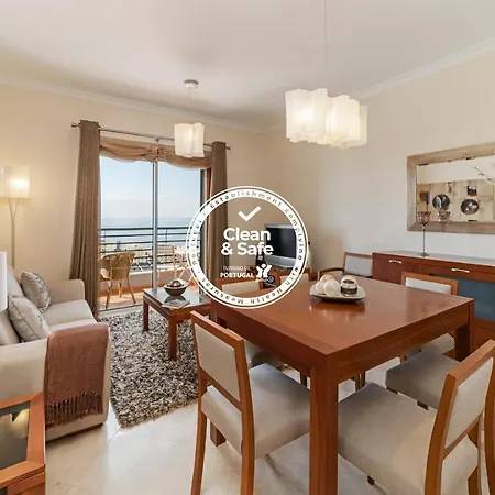Ajuda Iii By An Island Apartment Funchal (Madeira)