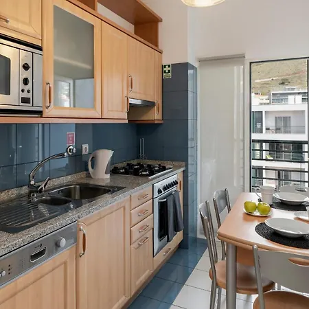 Ajuda Iii By An Island Funchal (Madeira)