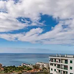 Ajuda Iii By An Island Apartment Funchal (Madeira)