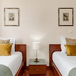 Ajuda Iii By An Island Apartment *