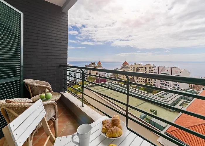 Apartment Ajuda Iii By An Island