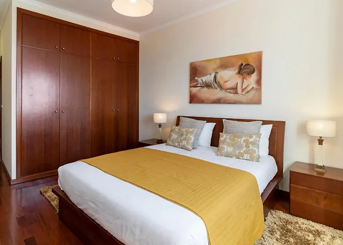 Ajuda Iii By An Island *