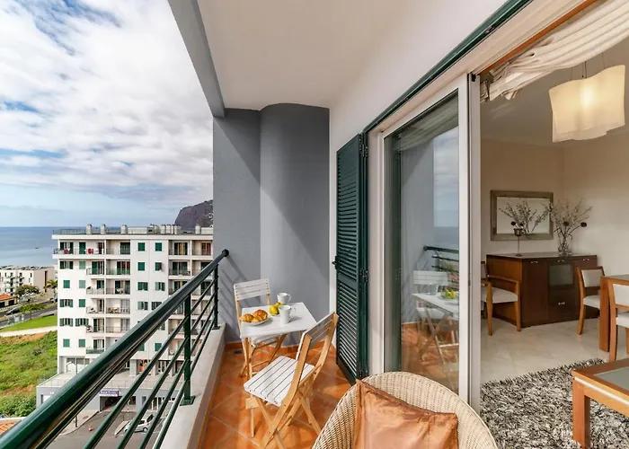 Apartment Ajuda Iii By An Island