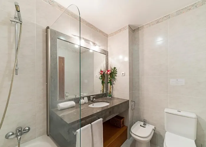 Ajuda Iii By An Island