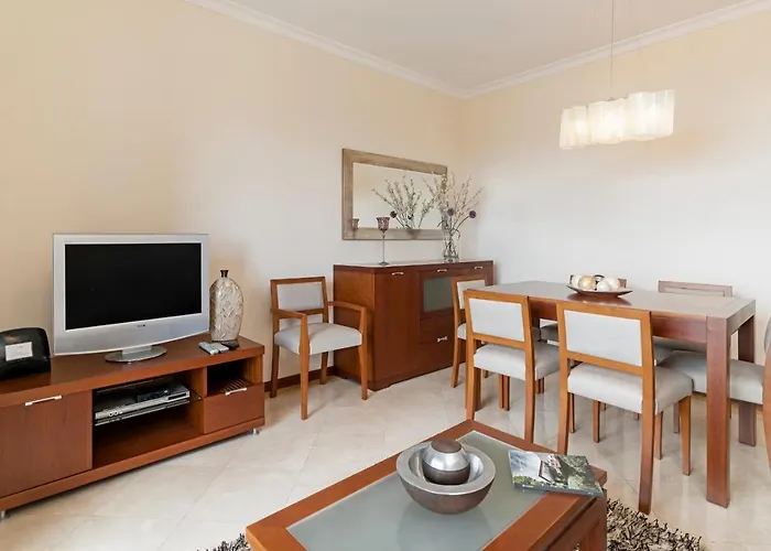 Ajuda Iii By An Island Apartment